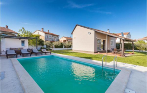 2 Bedroom Awesome Home In Valbandon